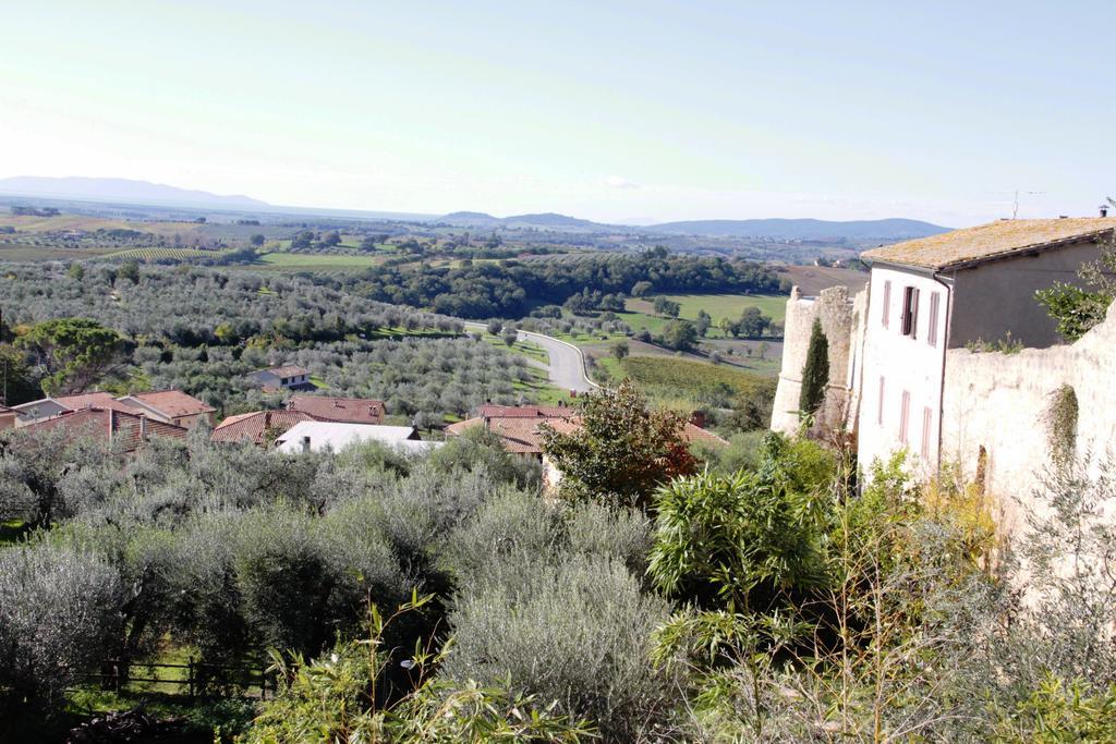 Locanda Delle Mura Anna De Croy Magliano in Toscana Exterior foto